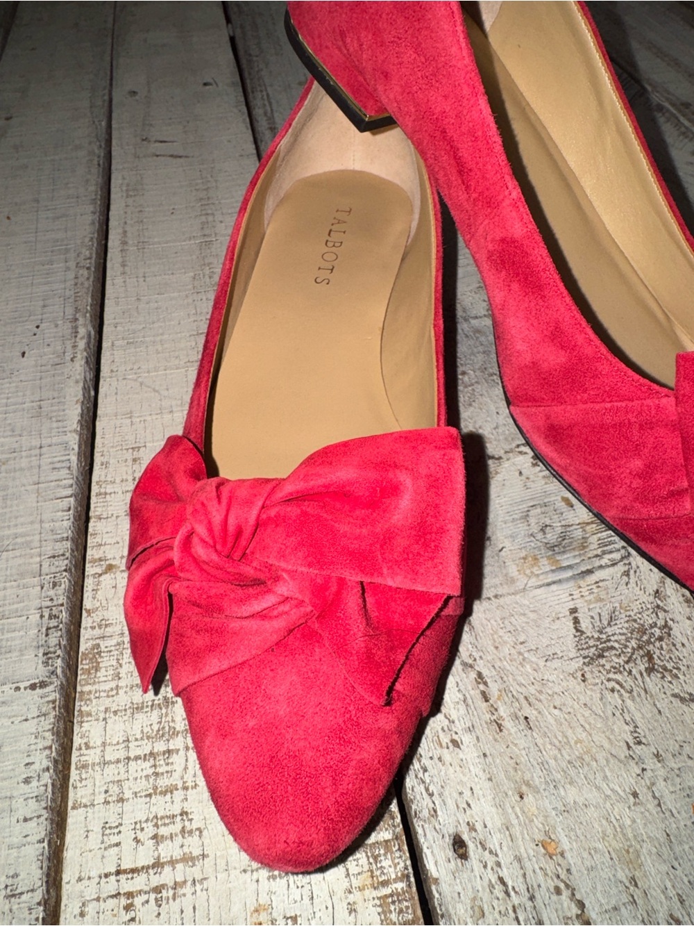 Talbot Wrapped Bow Red Suede Flats New w/out Box - Picture 3 of 11